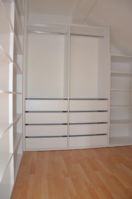 Vestavěná šatna na míru | Plzeň – Zruč Vestavěná šatna na míru | Plzeň – Zruč