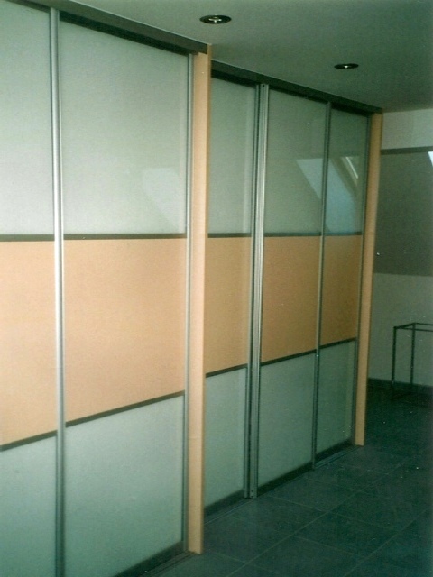 Vestavěná skříň / šatna Vestavěná skříň / šatna